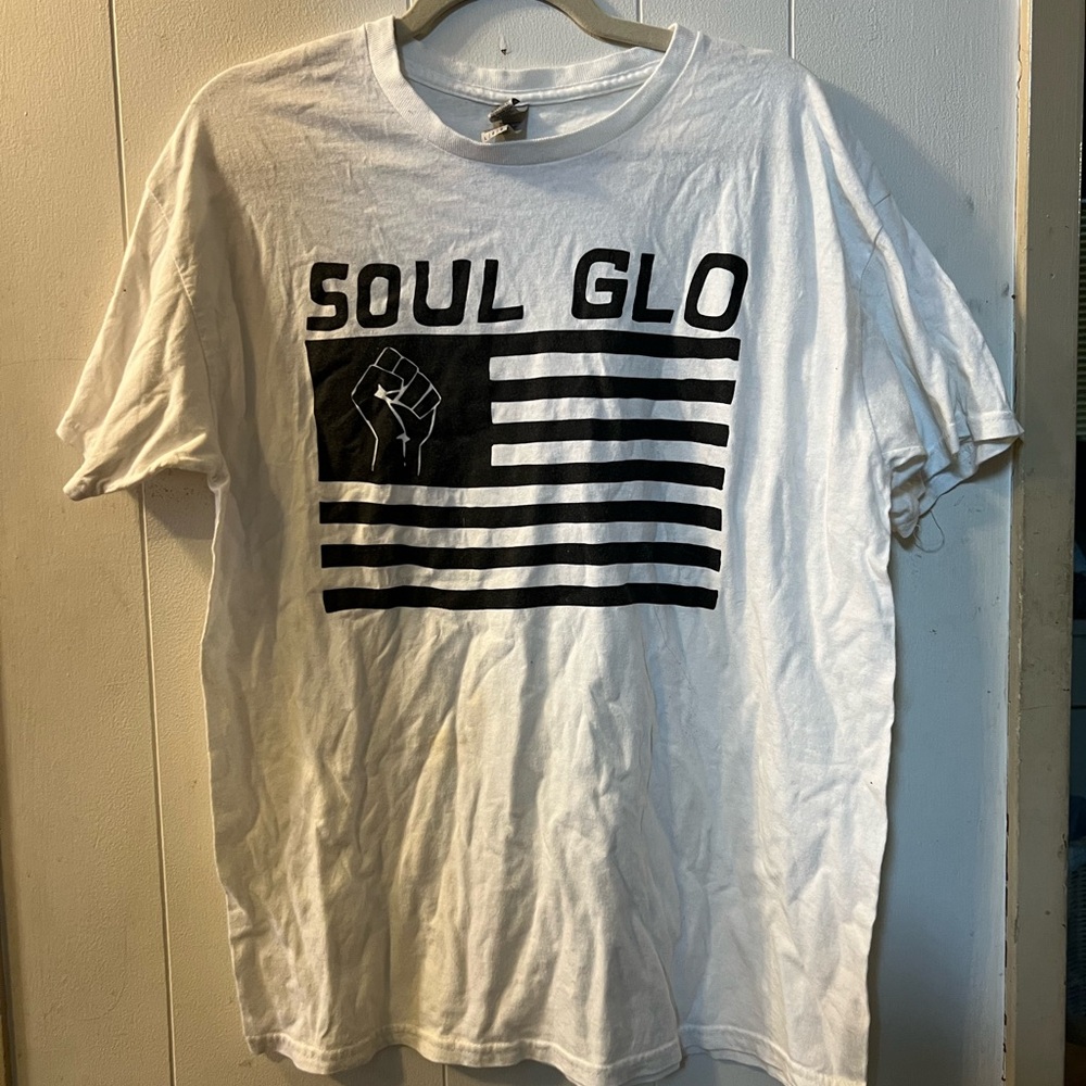 Soul Glo Hardcore Raised Fist Pink
Black Power Flag Large T-Shirt